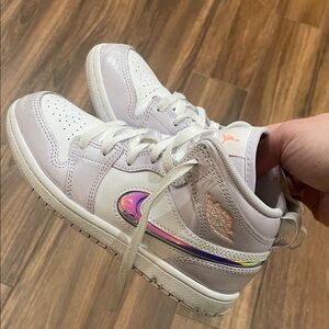 Nike girls sneakers 1.5